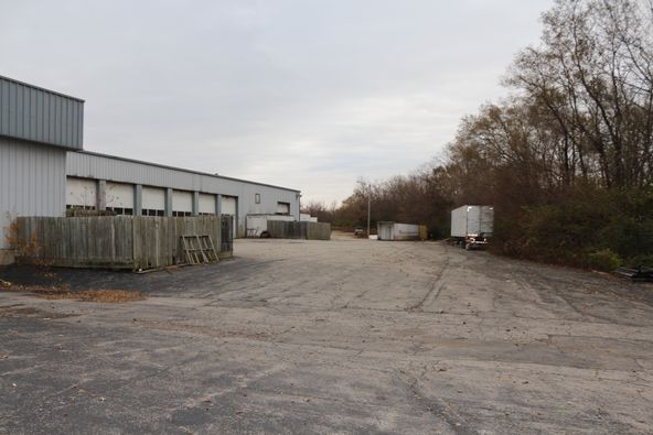 401 S Dirksen Pkwy, Springfield, IL 62703